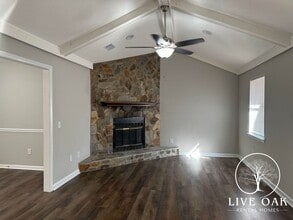 706 Robin Hood Dr in Hinesville, GA - Building Photo - Building Photo