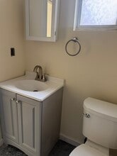 213 Harrison Ave, Unit Second Floor Apartment in Garfield, NJ - Foto de edificio - Building Photo