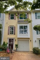 2261 Forsythia Dr in Culpeper, VA - Building Photo