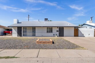 4712 N 27th Ave in Phoenix, AZ - Building Photo - Building Photo