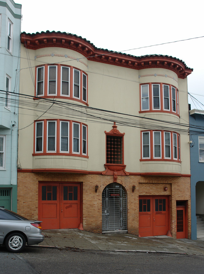 2127-2127  2129 Jones St in San Francisco, CA - Building Photo - Building Photo