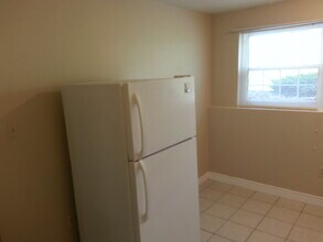 102 Braden Ct, Unit 102 Braden Court in West View, PA - Foto de edificio - Building Photo