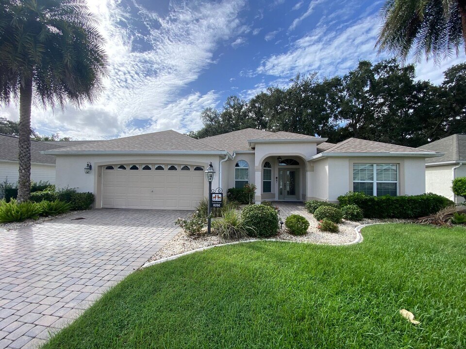 8266 SE 177th Winterthur Loop in the Villages, FL - Building Photo