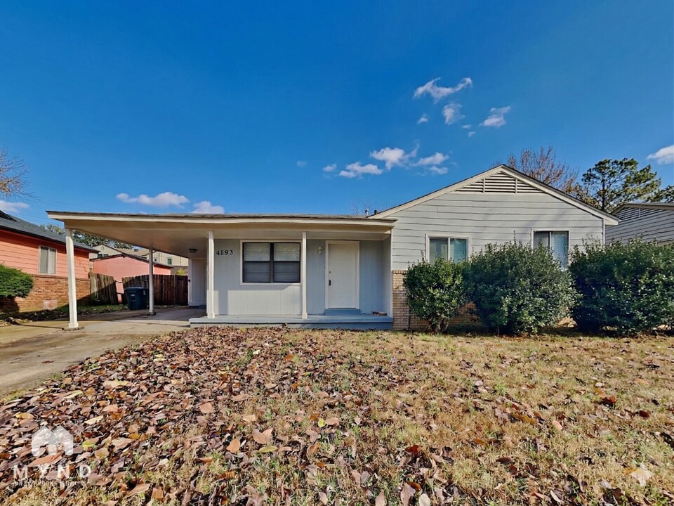 4193 Deerland St in Memphis, TN - Building Photo