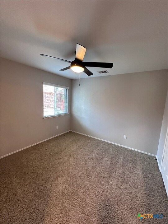 6902 Golden Oak Ln in Killeen, TX - Building Photo