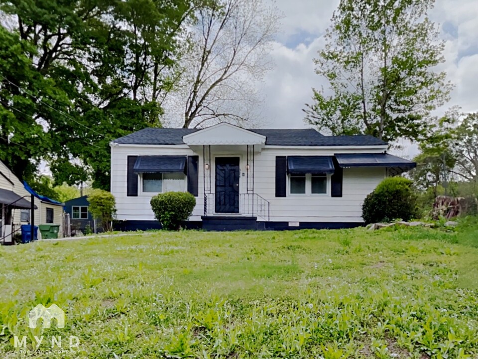 324 Autumn Ln SW in Atlanta, GA - Building Photo