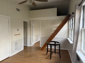 170 Wilmot Rd in New Rochelle, NY - Building Photo