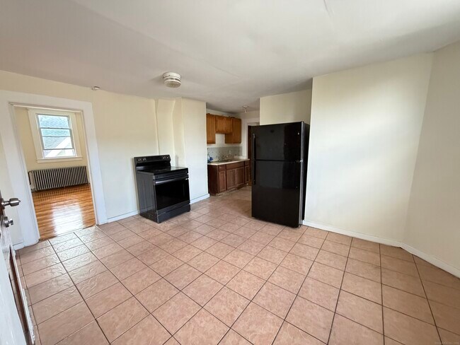 39 Annawan St in Hartford, CT - Building Photo - Building Photo