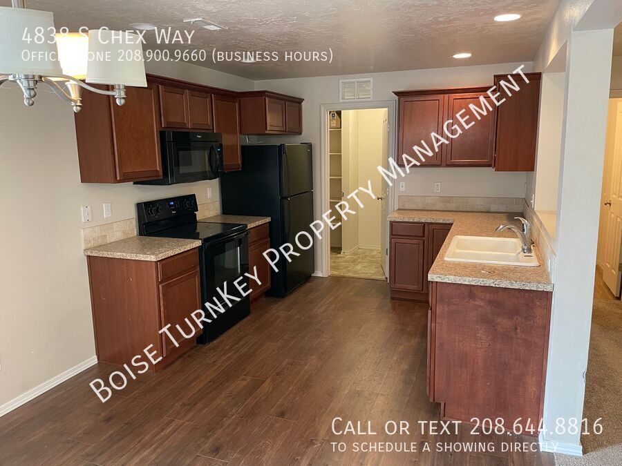 4838 S Chex Way in Boise, ID - Building Photo