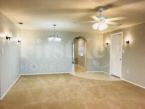 654 Hartford Dr NW in Port Charlotte, FL - Building Photo - Building Photo