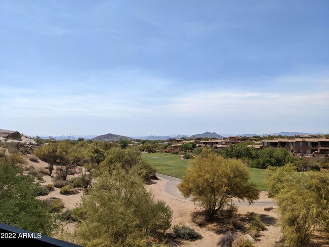 10260 E White Feather Ln in Scottsdale, AZ - Building Photo - Building Photo