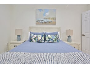 1909 Morrill St in Sarasota, FL - Building Photo - Building Photo