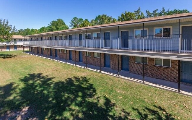 1809 Debarry Ave in Orange Park, FL - Building Photo - Building Photo