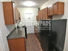1167 Boylston St in Boston, MA - Building Photo