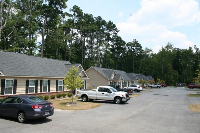 Owens Landing in Evans, GA - Foto de edificio - Building Photo