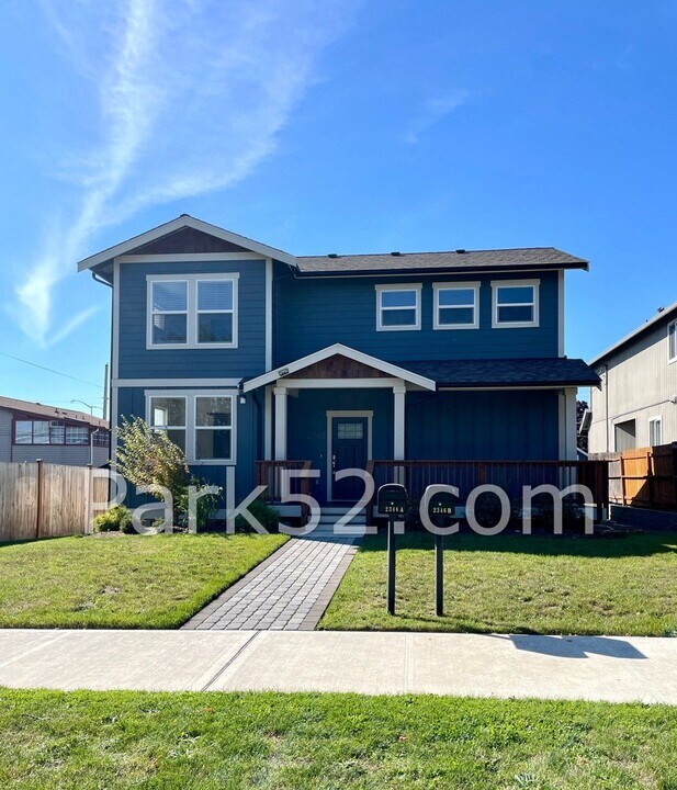 2346 S L St in Tacoma, WA - Building Photo