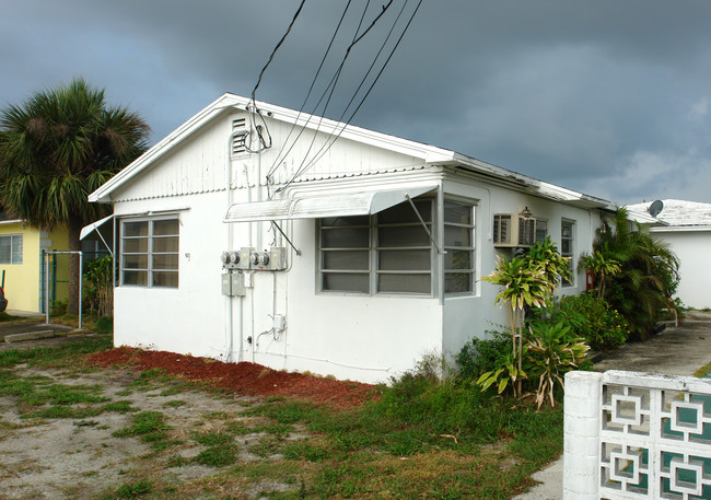 628 N M St in Lake Worth, FL - Building Photo - Building Photo