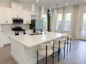 2335 Paul Quinn St in Houston, TX - Building Photo - Building Photo