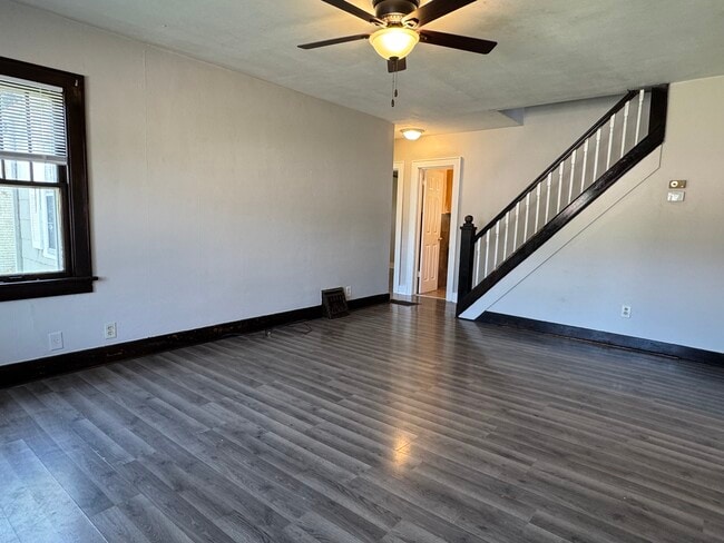 753 S Hillside St in Wichita, KS - Foto de edificio - Building Photo