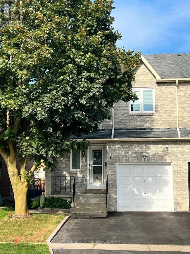 property at 81 Avenue Rd