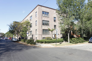 5200 N Wayne Ave Apartments