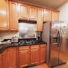 8563 Mazzello Pl in Springfield, VA - Building Photo - Building Photo