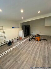 247 South St in Waltham, MA - Building Photo - Building Photo