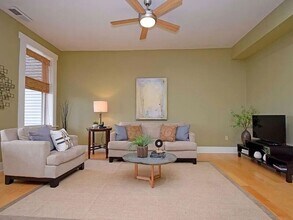 69 Mulberry St in Cincinnati, OH - Building Photo - Building Photo