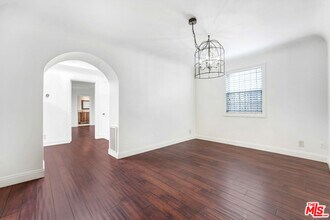 2315 Cochran Ave in Los Angeles, CA - Building Photo - Building Photo