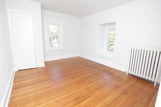 7216 Germantown Ave in Philadelphia, PA - Building Photo - Building Photo
