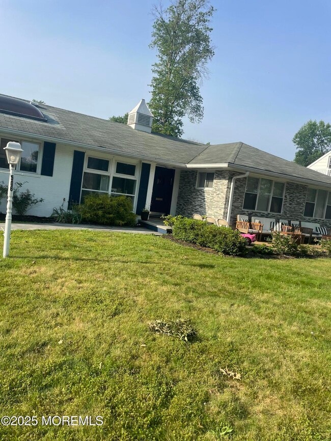 property at 506 Roseld Ave