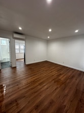 323 N Chevy Chase Dr in Glendale, CA - Building Photo - Building Photo