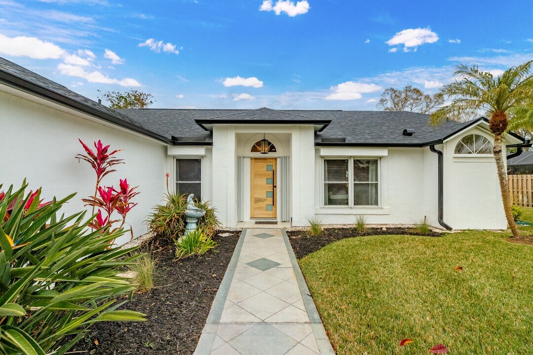 5150 9th St in Vero Beach, FL - Building Photo
