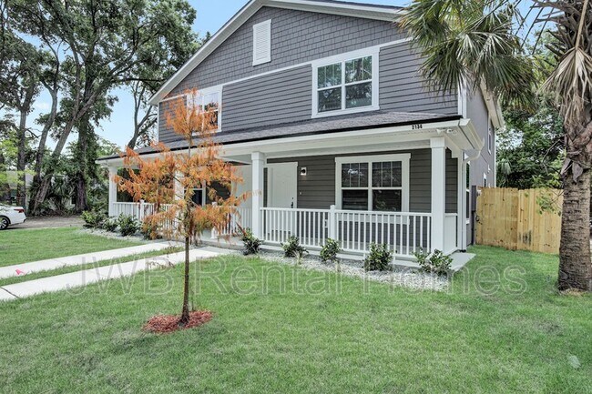 property at 2134 Clemente Dr