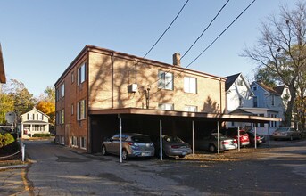 420 Hill St in Ann Arbor, MI - Building Photo - Building Photo