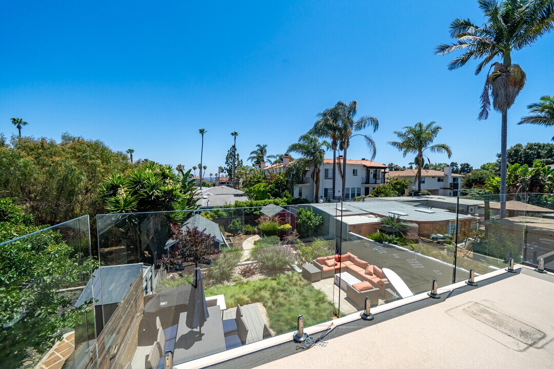 1963 Missouri St in San Diego, CA - Building Photo