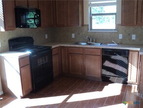 1105 Brown Rock Dr in New Braunfels, TX - Building Photo - Building Photo