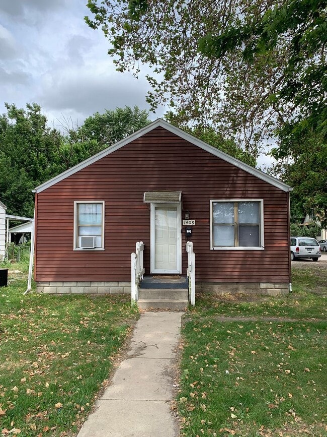 property at 1408 N 15th St
