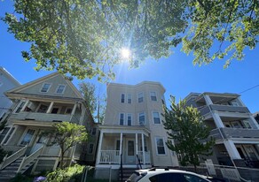 35 Hancock St, Unit 1 in Somerville, MA - Building Photo