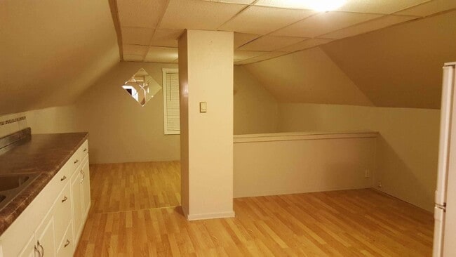 property at 521 Dewey Ave N