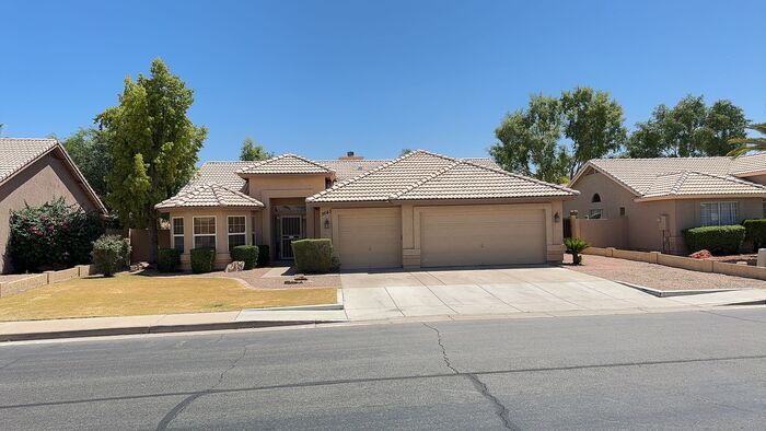 3643 W Shannon St in Chandler, AZ - Building Photo