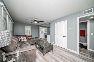 1617 Westwood Blvd in Junction City, KS - Building Photo - Building Photo