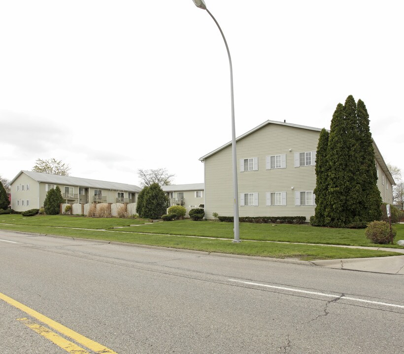 Suite Life in Royal Oak, MI - Foto de edificio