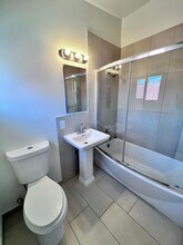 1263 S Dunsmuir Ave in Los Angeles, CA - Building Photo - Building Photo