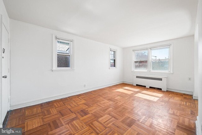 1115 E Upsal St in Philadelphia, PA - Building Photo - Building Photo