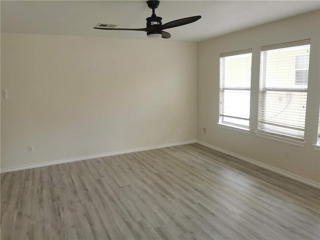 3207 Barksdale Dr in Austin, TX - Building Photo - Building Photo