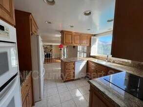 6822 Lafayette Dr in Huntington Beach, CA - Building Photo - Building Photo