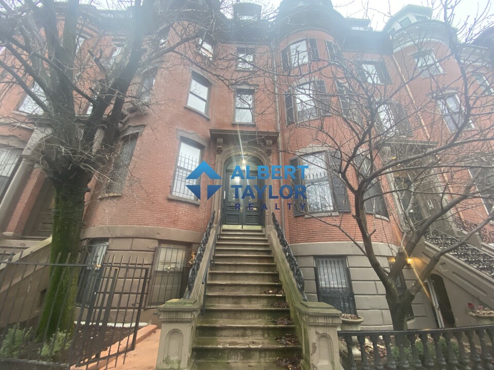 752 Tremont St, Unit 1 in Boston, MA - Building Photo