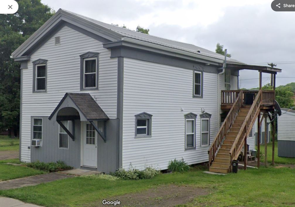 2 Maple Ave, Unit Upstairs in Friendship, NY - Building Photo