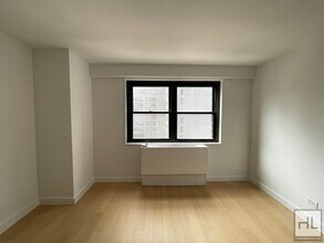 East 39th Street in New York, NY - Building Photo - Building Photo